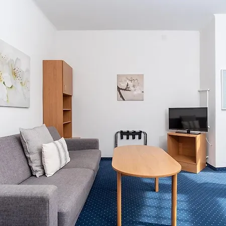 Davos Inn (Adults Only) 3*