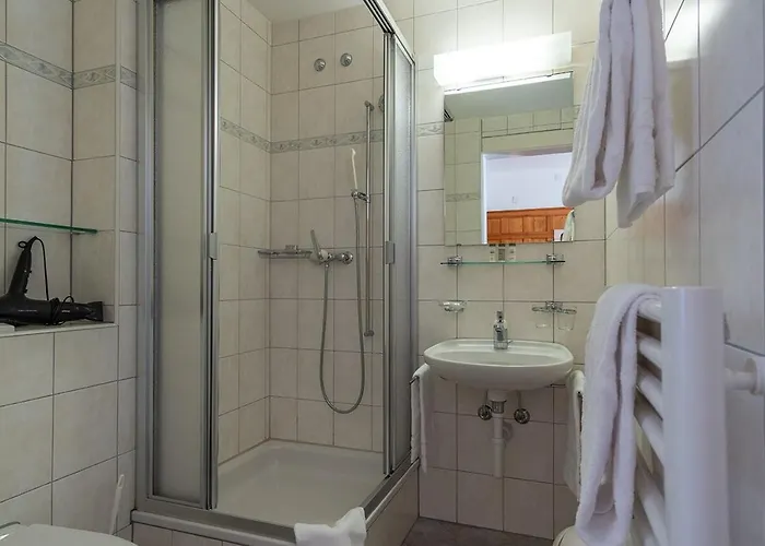 Hotel Davos Inn (Adults Only)