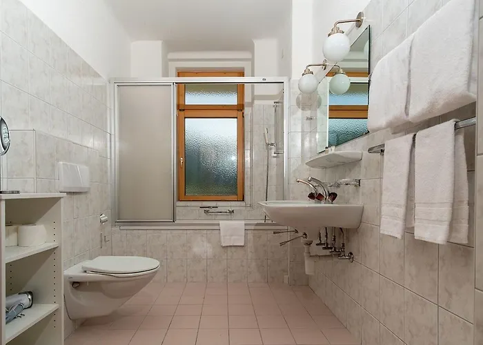 Hotel Davos Inn (Adults Only) 3*