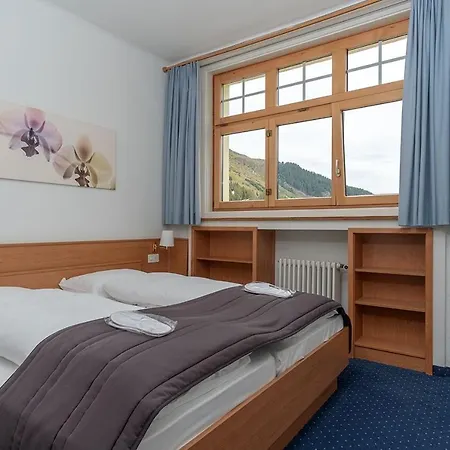 Davos Inn (Adults Only) Hotell 3*