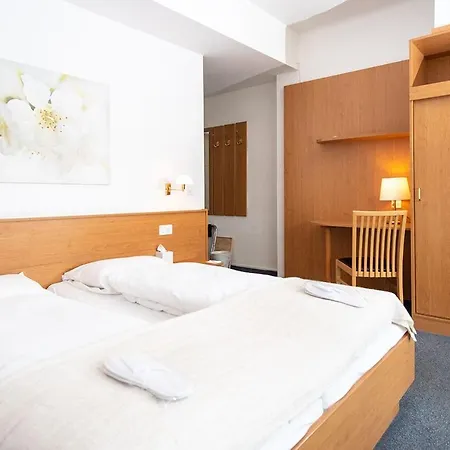 Hotell Davos Inn (Adults Only)